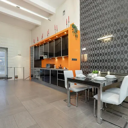 Apartament Przyszlosci Z Dwiema Sypialniami W Krakowie By Renters Krakov