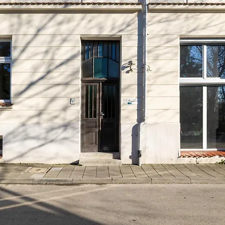 Apartament Przyszlosci Z Dwiema Sypialniami W Krakowie By Renters