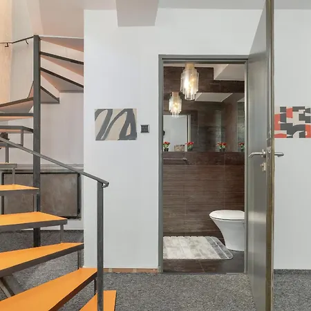 Apartament Przyszlosci Z Dwiema Sypialniami W Krakowie By Renters
