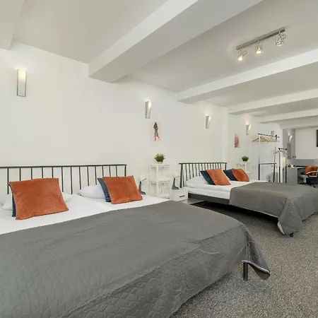 Apartament Przyszlosci Z Dwiema Sypialniami W Krakowie By Renters Appartement Cracovie