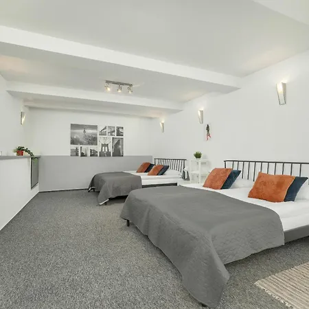 Apartament Przyszlosci Z Dwiema Sypialniami W Krakowie By Renters * Kraków