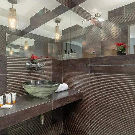 Apartament Apartament Przyszlosci Z Dwiema Sypialniami W Krakowie By Renters