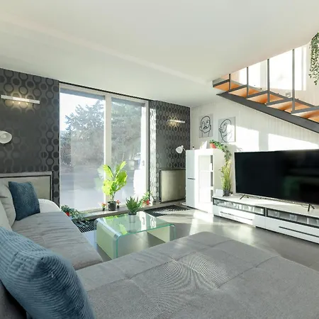 Apartament Przyszlosci Z Dwiema Sypialniami W Krakowie By Renters * Cracovia